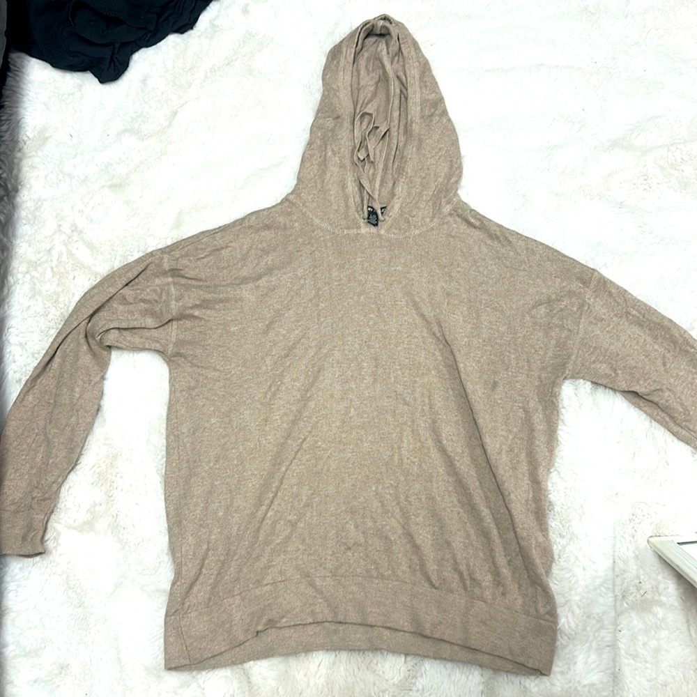 Long hoodie shirt in good condition hardly worn